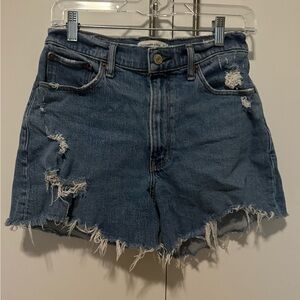 Abercrombie & Fitch 4” Mom Short High Rise